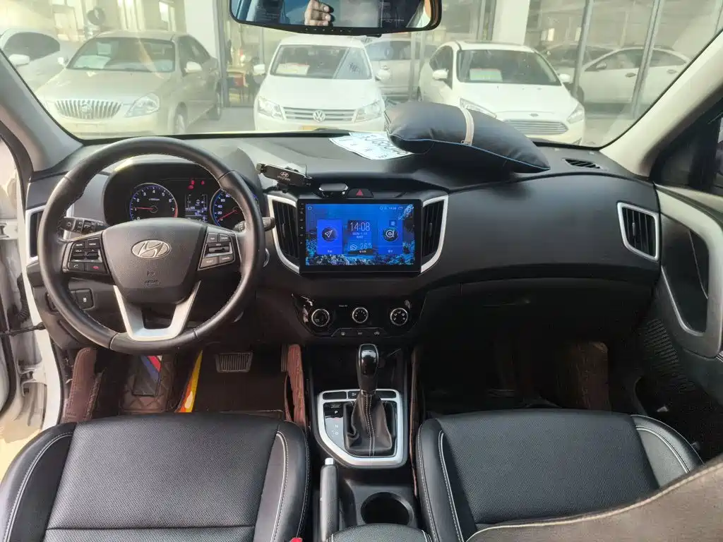 Hyundai ix25 2018 — фото 12