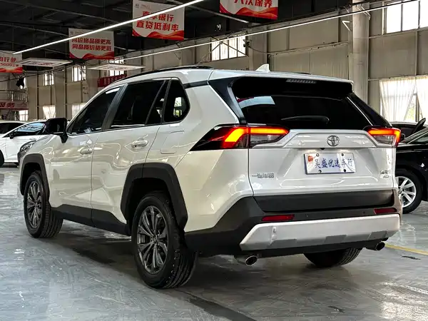 Toyota RAV4 2023