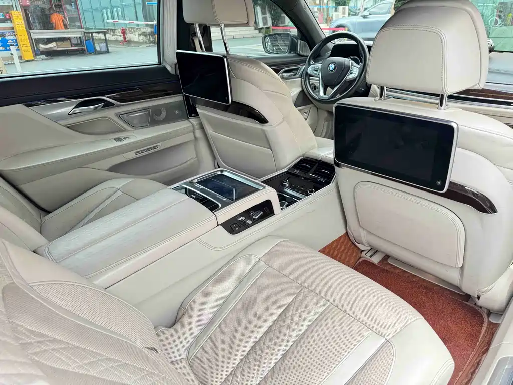 BMW 7 Series 2016