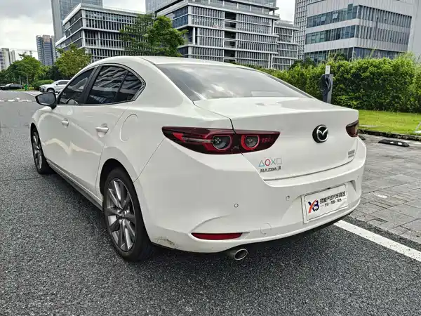 Mazda 3 Axela 2023