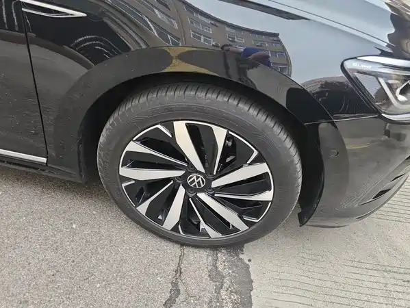 Volkswagen Passat 2023