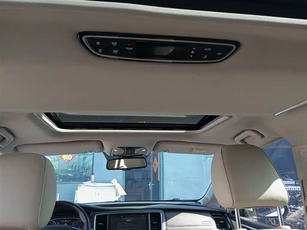 GAC Motor Trumpchi M8 2018 — фото 17