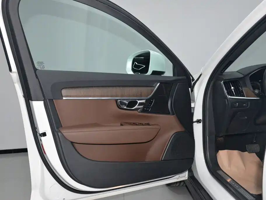 Volvo V90 2023 — фото 5