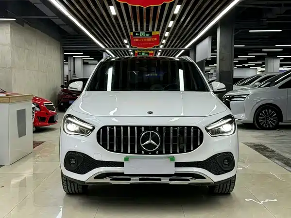 Mercedes-Benz GLA 2020