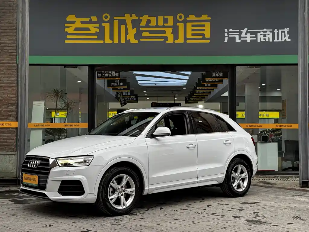 Audi Q3 2017 — фото 1