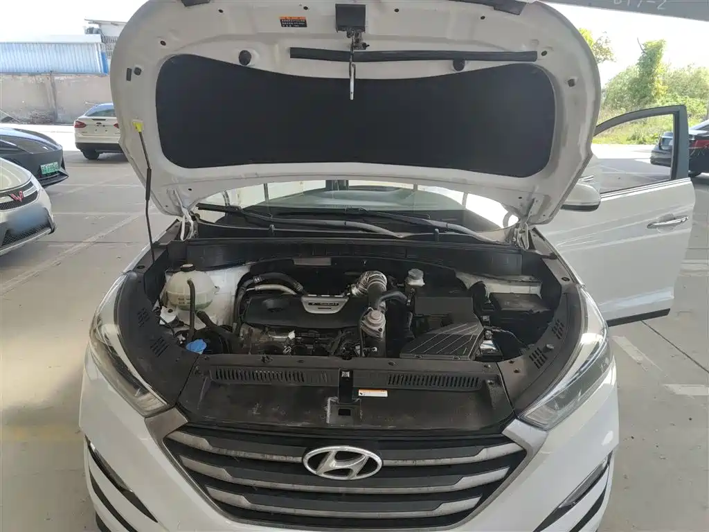 Hyundai Tucson 2017 — фото 16