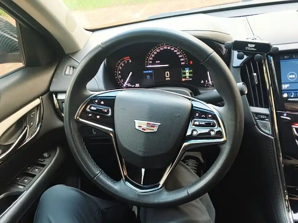 Cadillac ATS-L 2018 — фото 11