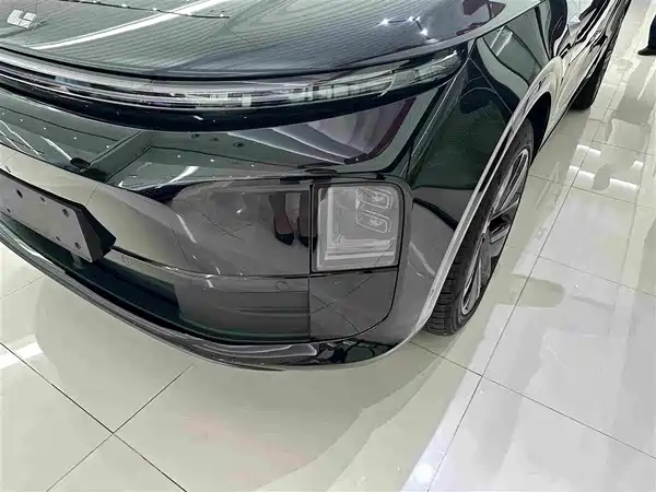 Li Auto L6 2024