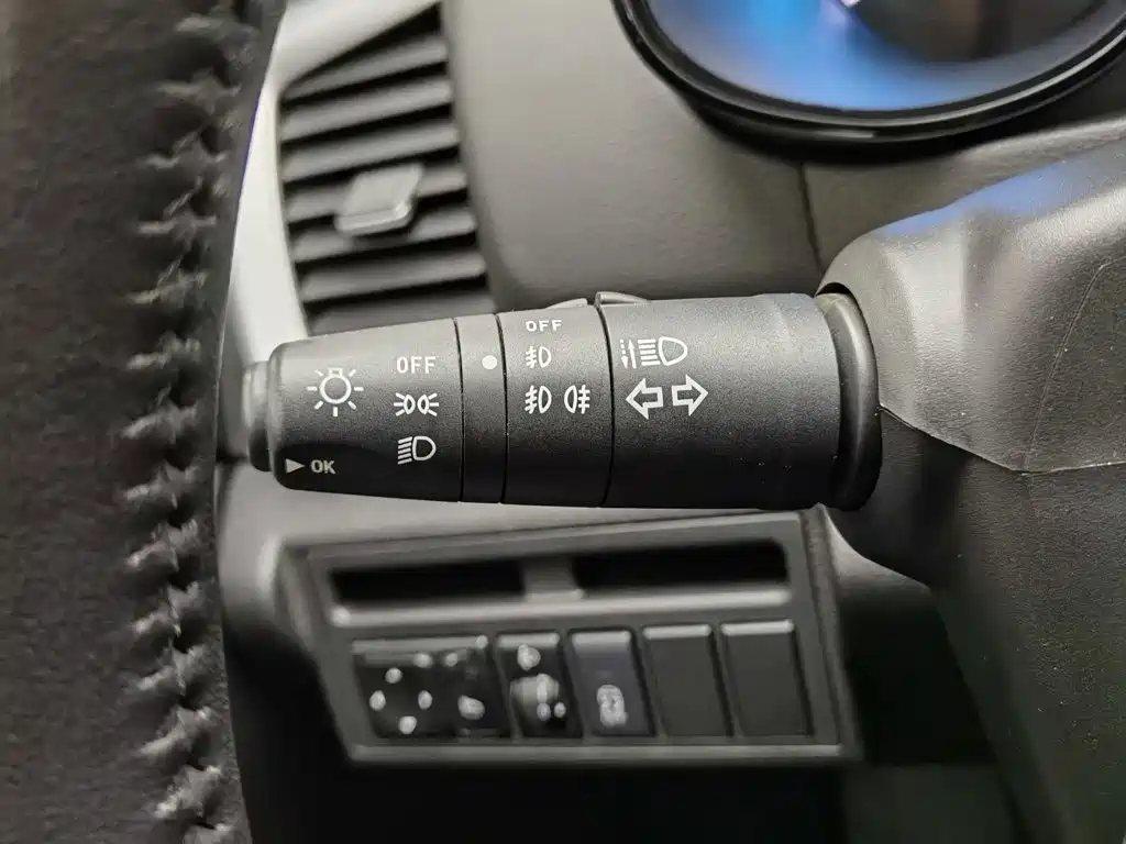 Dongfeng Fengshen AX7 2015 — фото 21