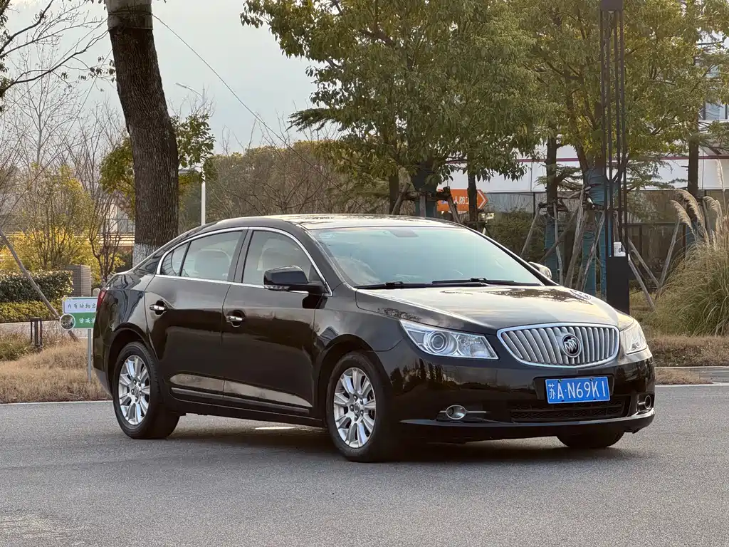 Buick LaCrosse 2012 — фото 3