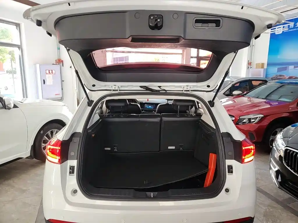 Haval H2s 2017 — фото 19