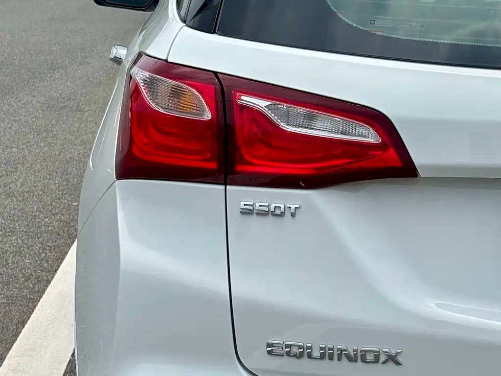 Chevrolet Equinox 2017 — фото 15