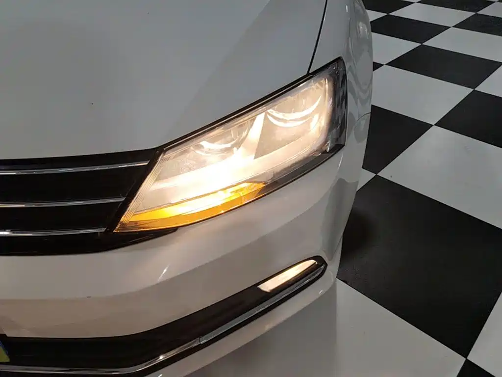 Volkswagen Sagitar 2019 — фото 24