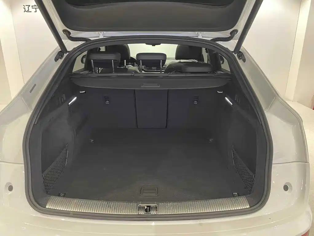 Audi Q5L Sportback 2022 — фото 6
