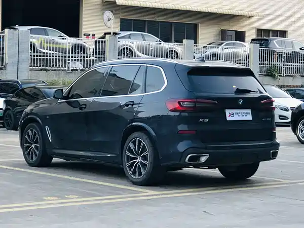 BMW X5 2023