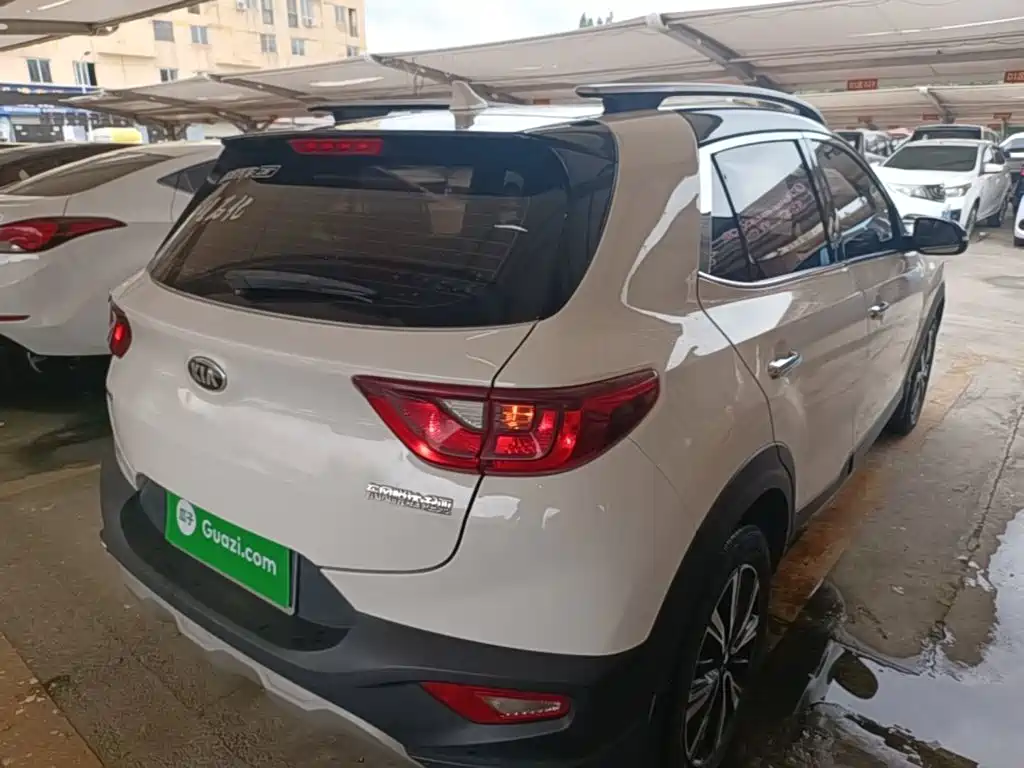 Kia KX1 2020