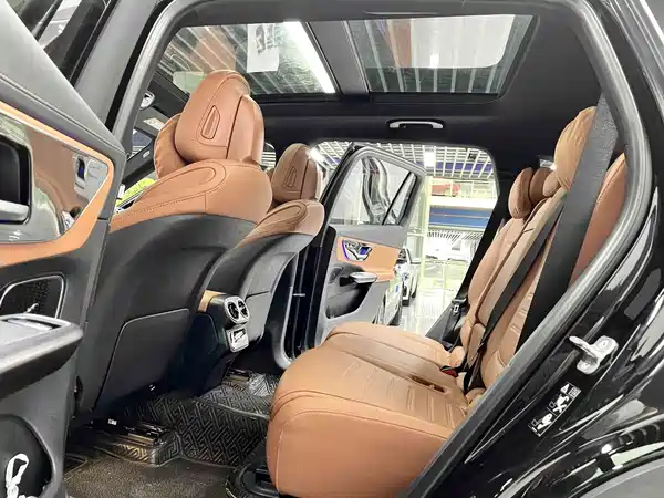 Mercedes-Benz GLC 2023