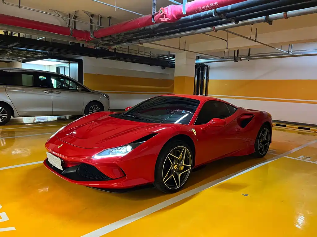 Ferrari F8 2021 — фото 1