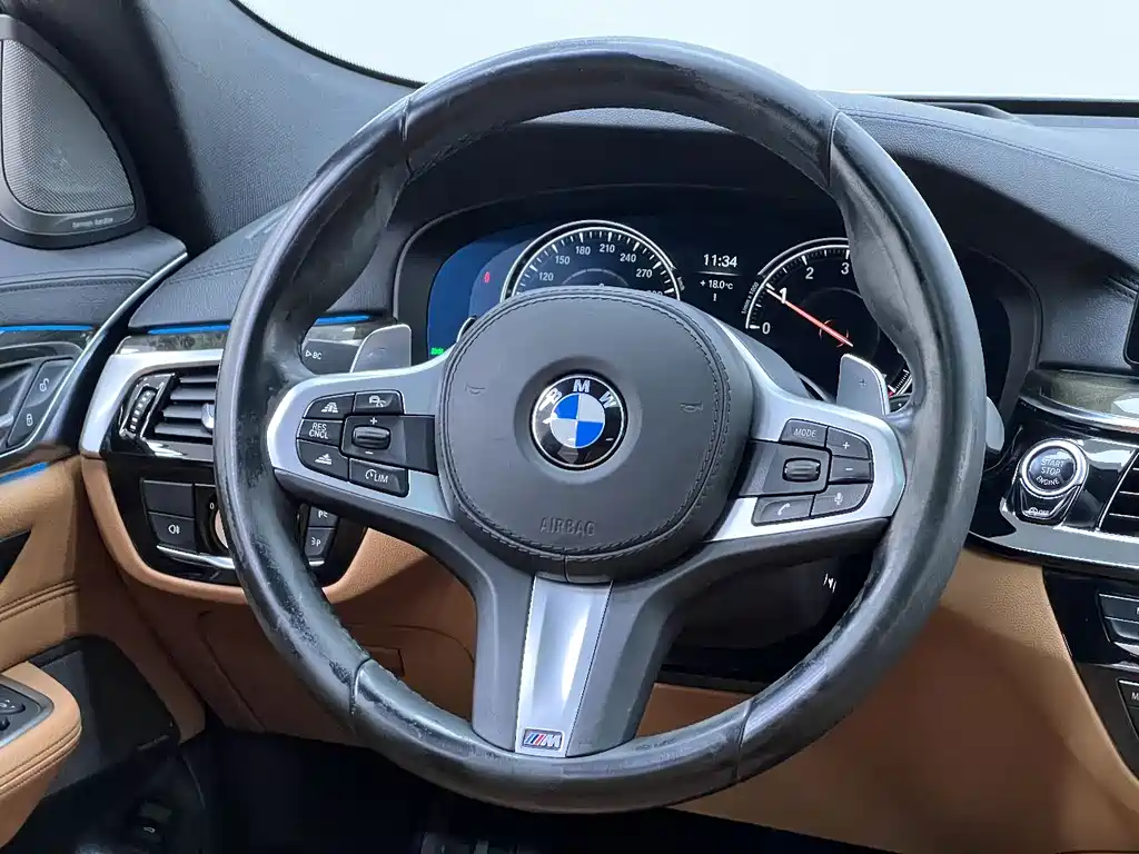 BMW 6 Series GT 2018 — фото 20