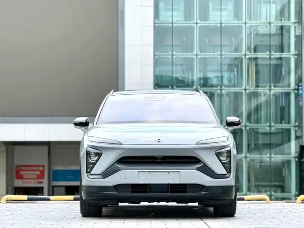 NIO ES6 2021