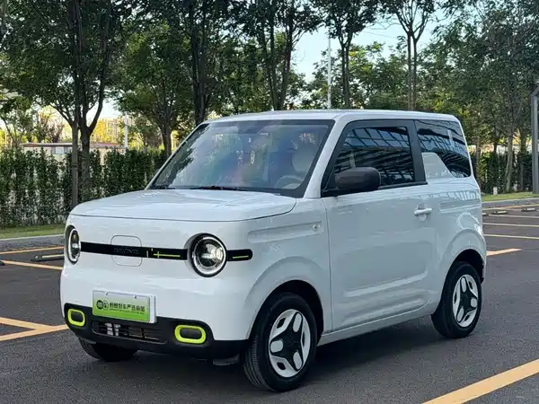 Geely Galaxy Panda 2025