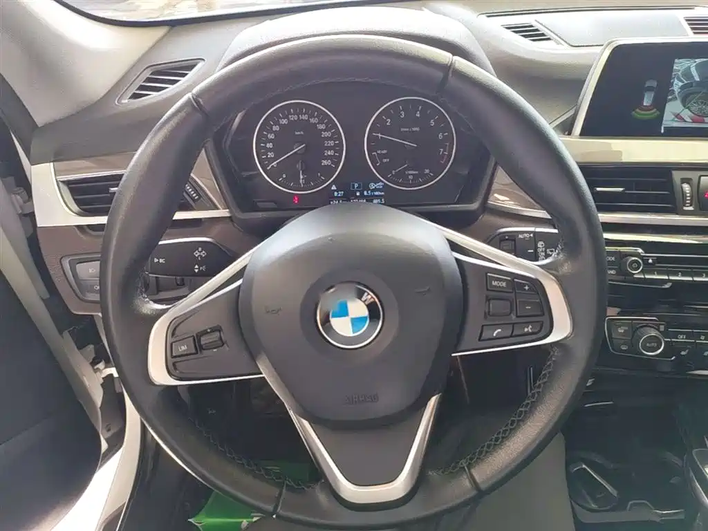 BMW X1 2018 — фото 11