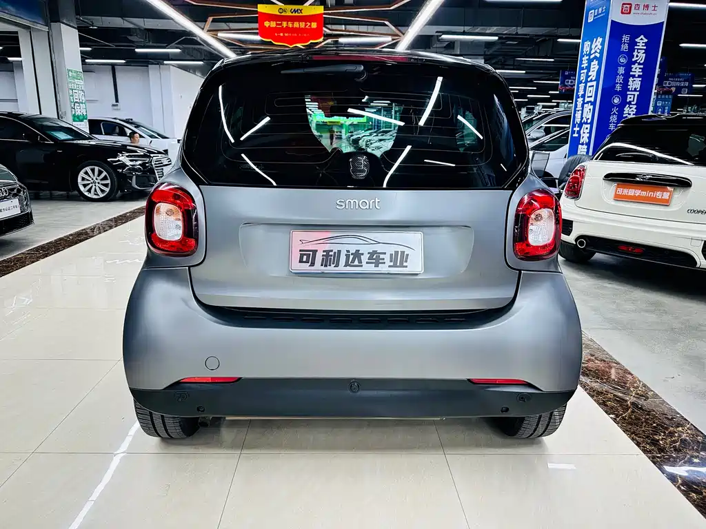 smart fortwo 2019 — фото 7