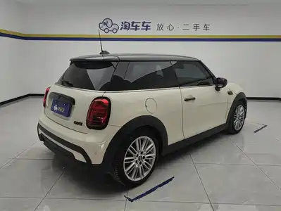 MINI MINI 2022