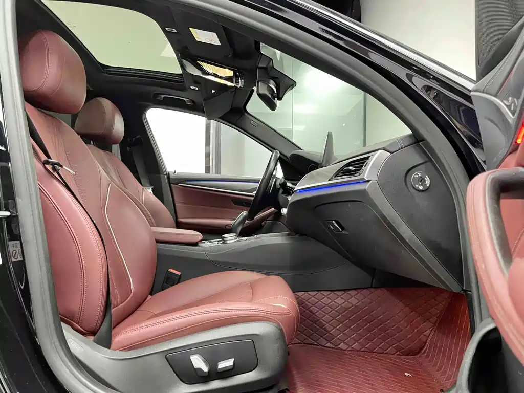 BMW 5 Series 2021