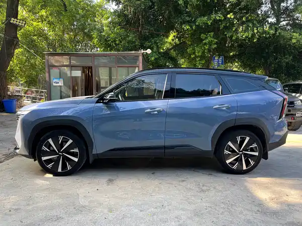 Geely Boyue L 2023