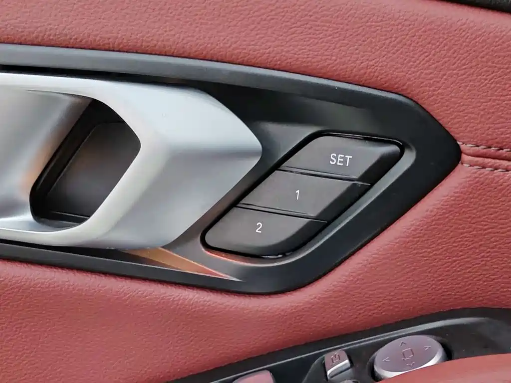 BMW 3 Series 2023 — фото 15