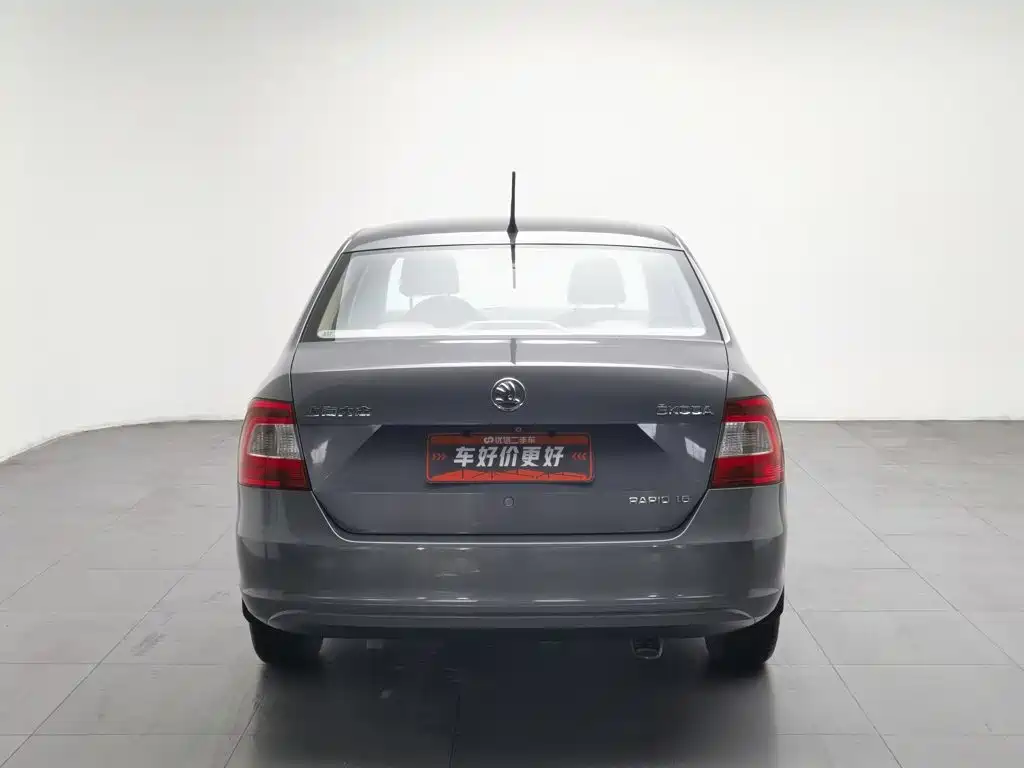 Skoda Rapid 2013 — фото 4