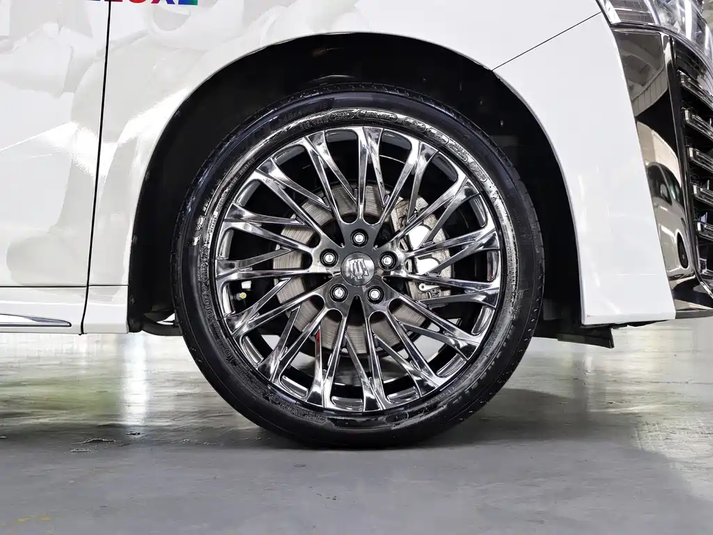 Toyota Vellfire 2022 — фото 33