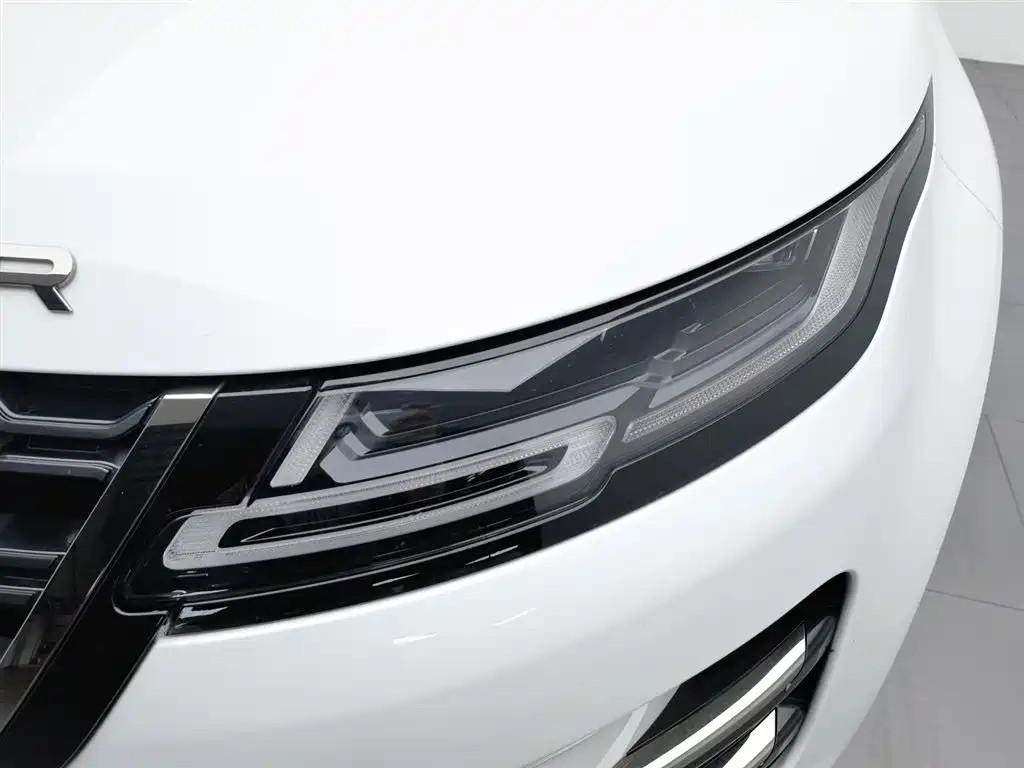 Land Rover Evoque 2021