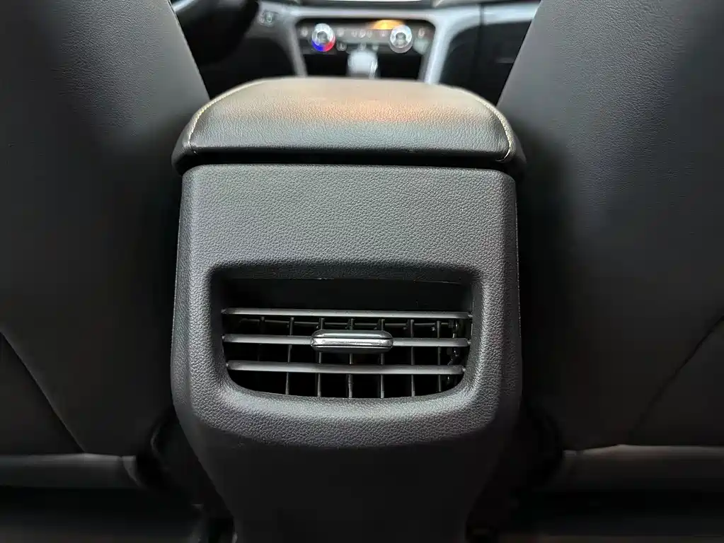 Chevrolet Orlando 2023 — фото 14