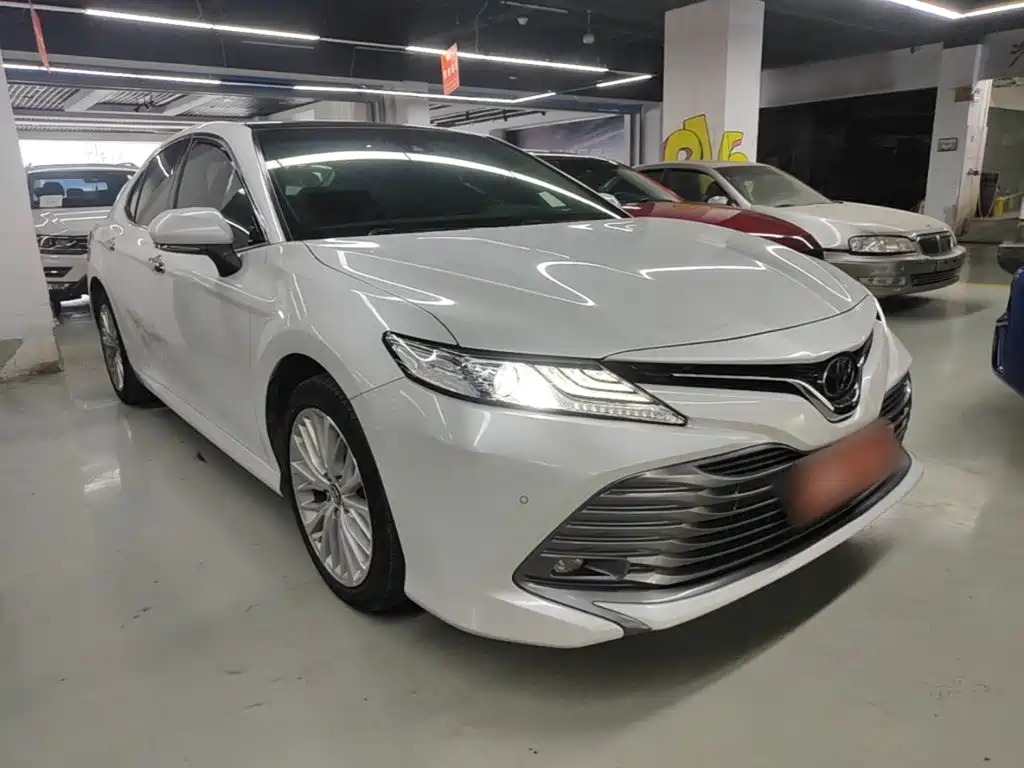 Toyota Camry 2021