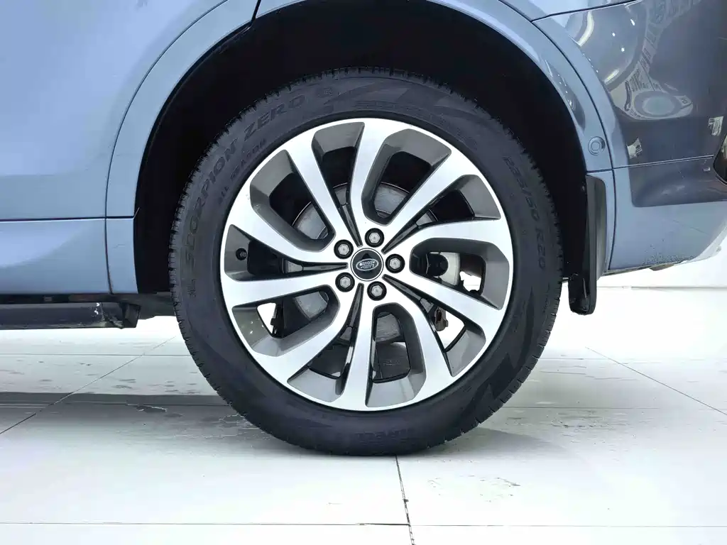 Land Rover Discovery Sport 2023 — фото 26