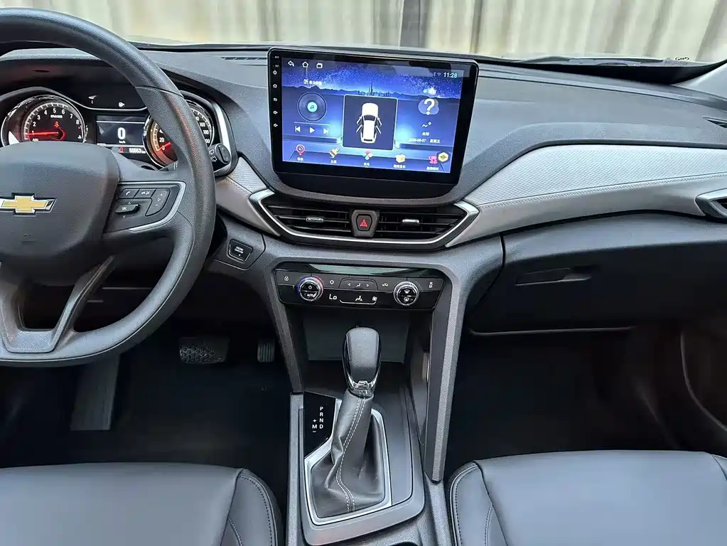 Chevrolet Orlando 2023 — фото 16