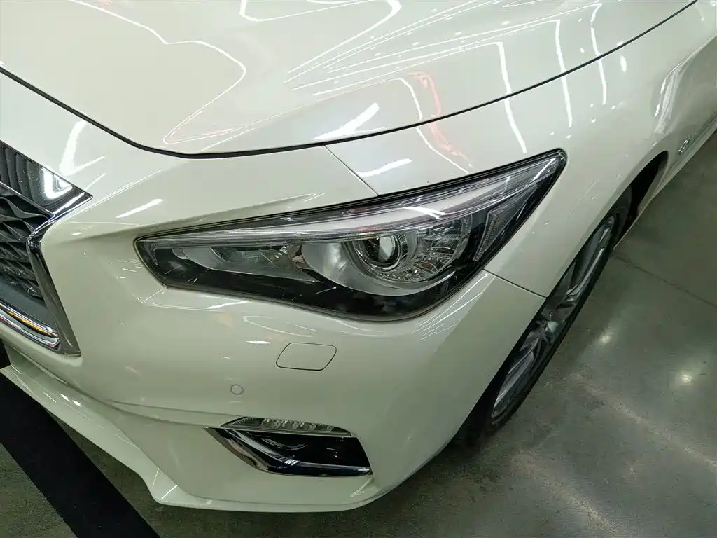 Infiniti Q50L 2019 — фото 18