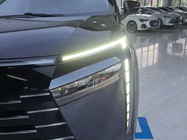 GAC Trumpchi E8 PHEV 2024
