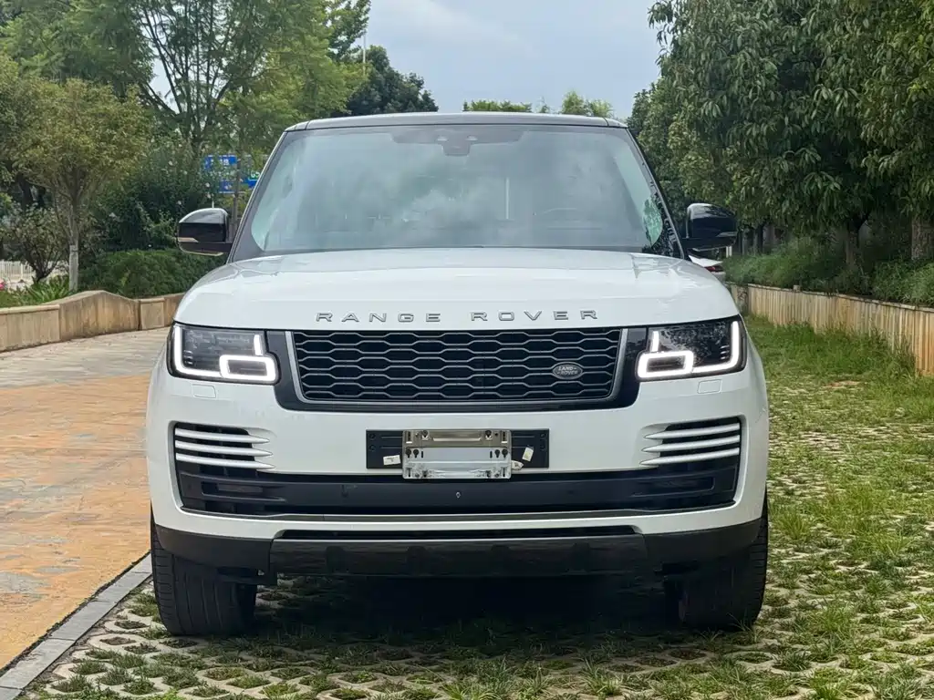 Land Rover Range Rover 2018 — фото 1