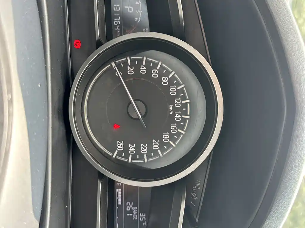 Mazda 3 Axela 2019 — фото 17