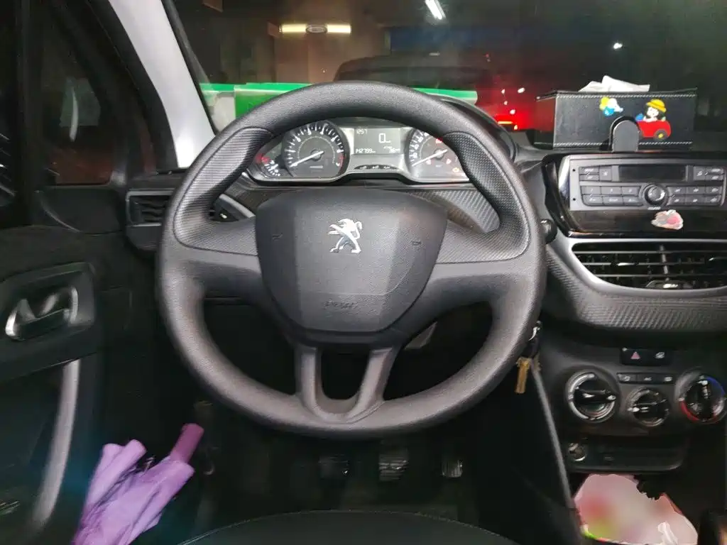 Peugeot 2008 2015