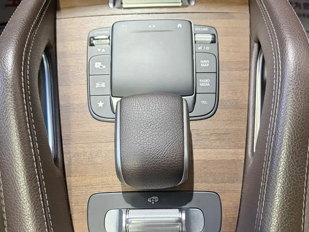 Mercedes-Benz GLS 2022 — фото 9