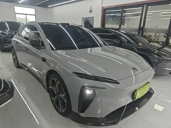 NIO ET5T 2024