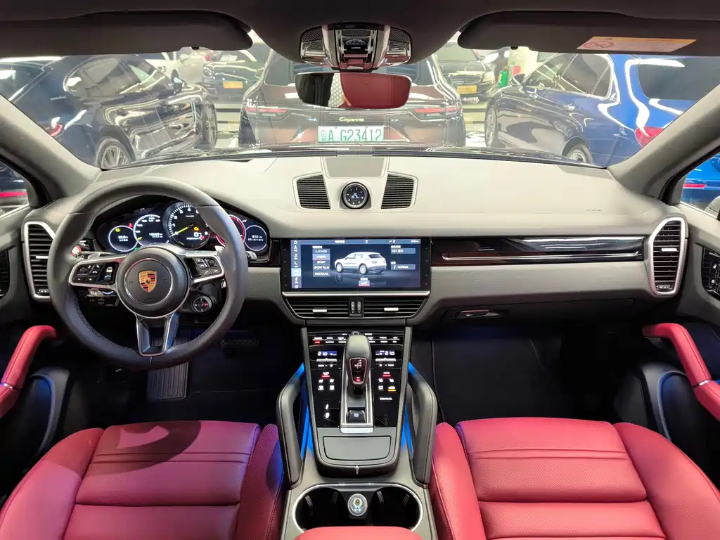 Porsche Cayenne New Energy 2019 — фото 23