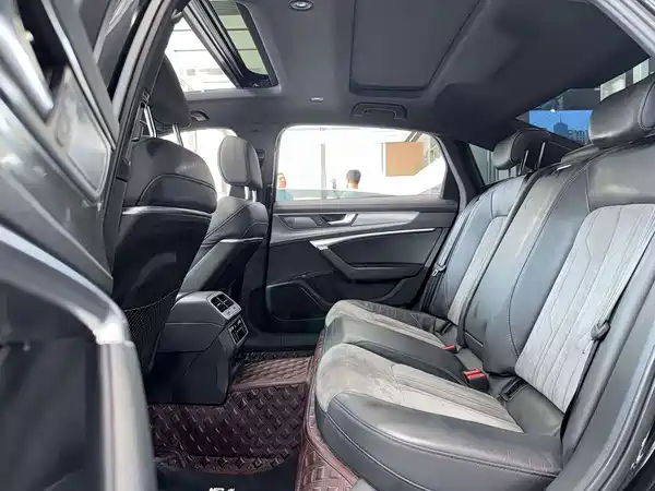 Audi A6L 2021