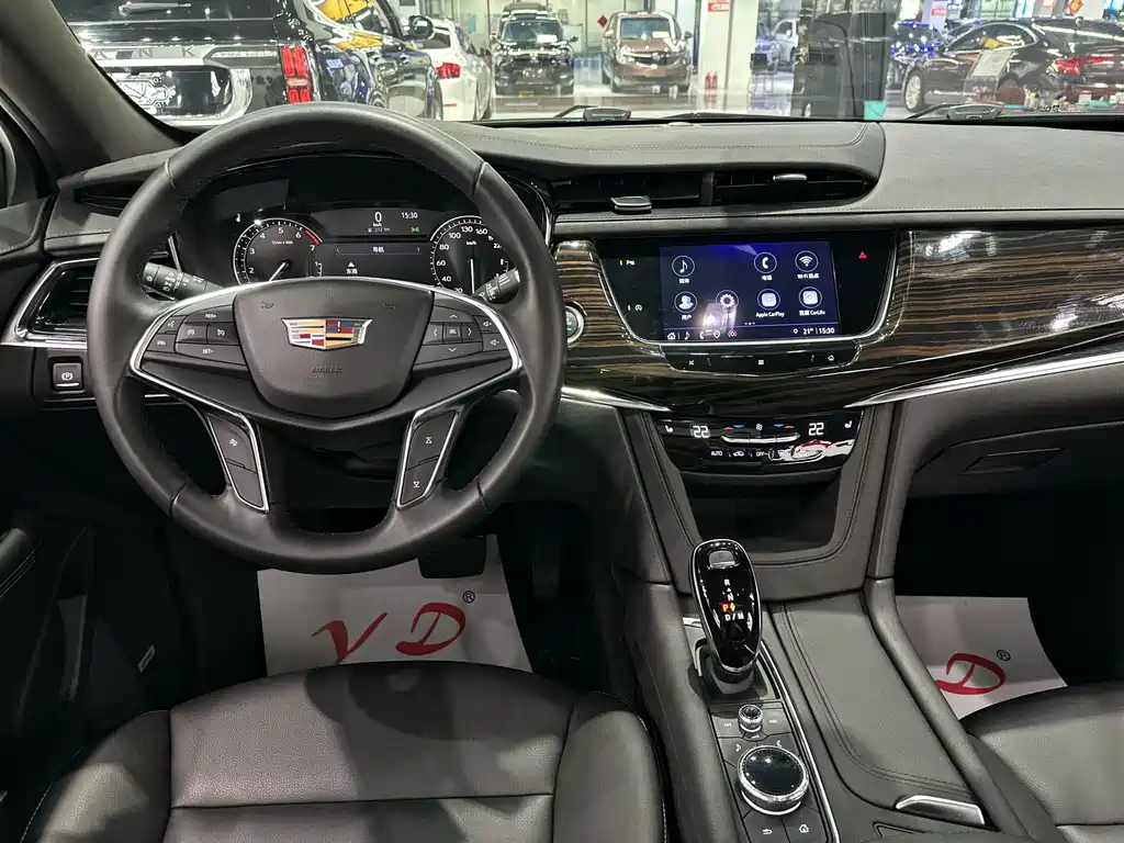 Cadillac XT5 2021 — фото 10