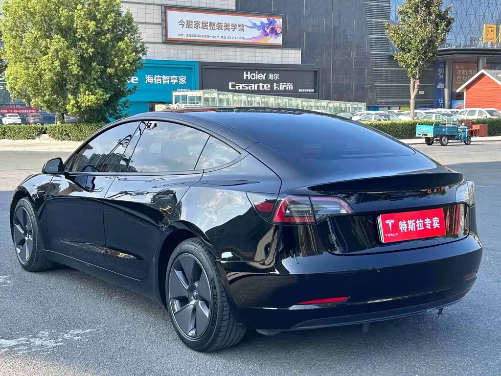 Tesla Model 3 2023 — фото 12