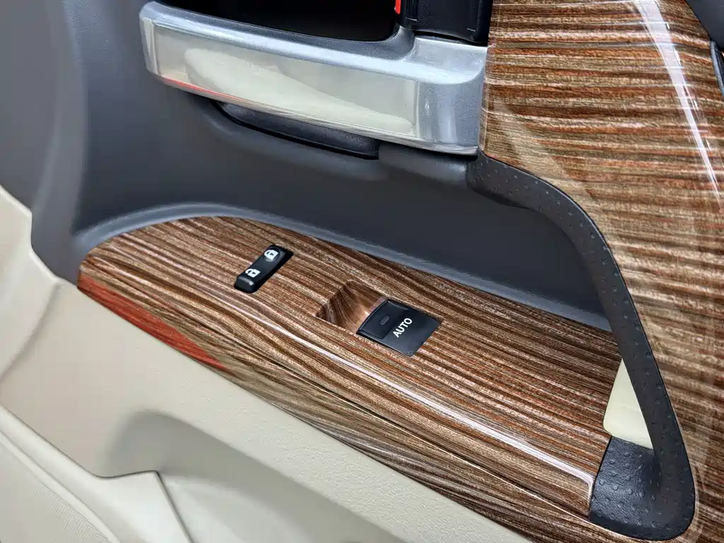 Toyota Land Cruiser 2019 — фото 19